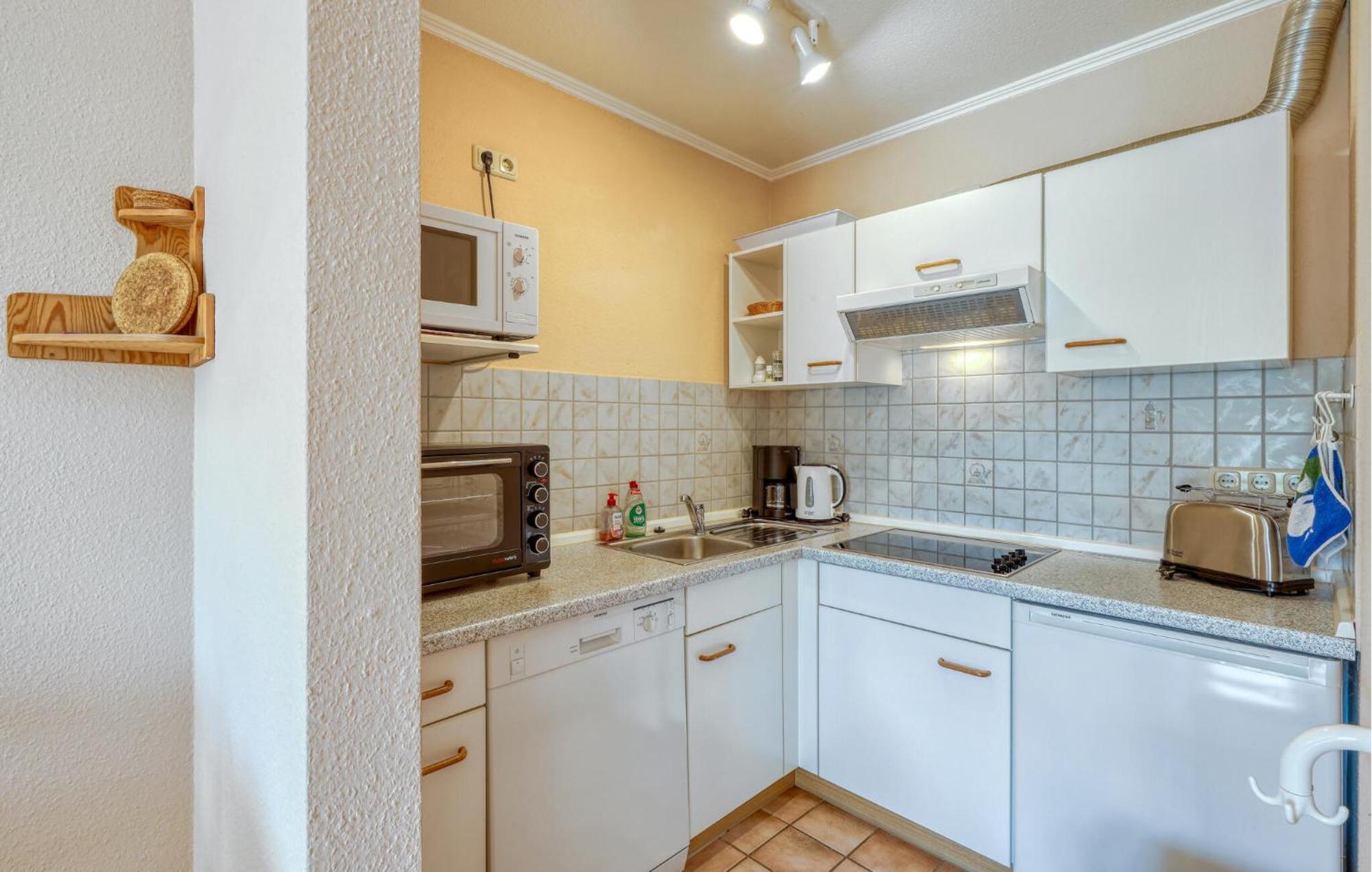 In With Kitchen * Tönning